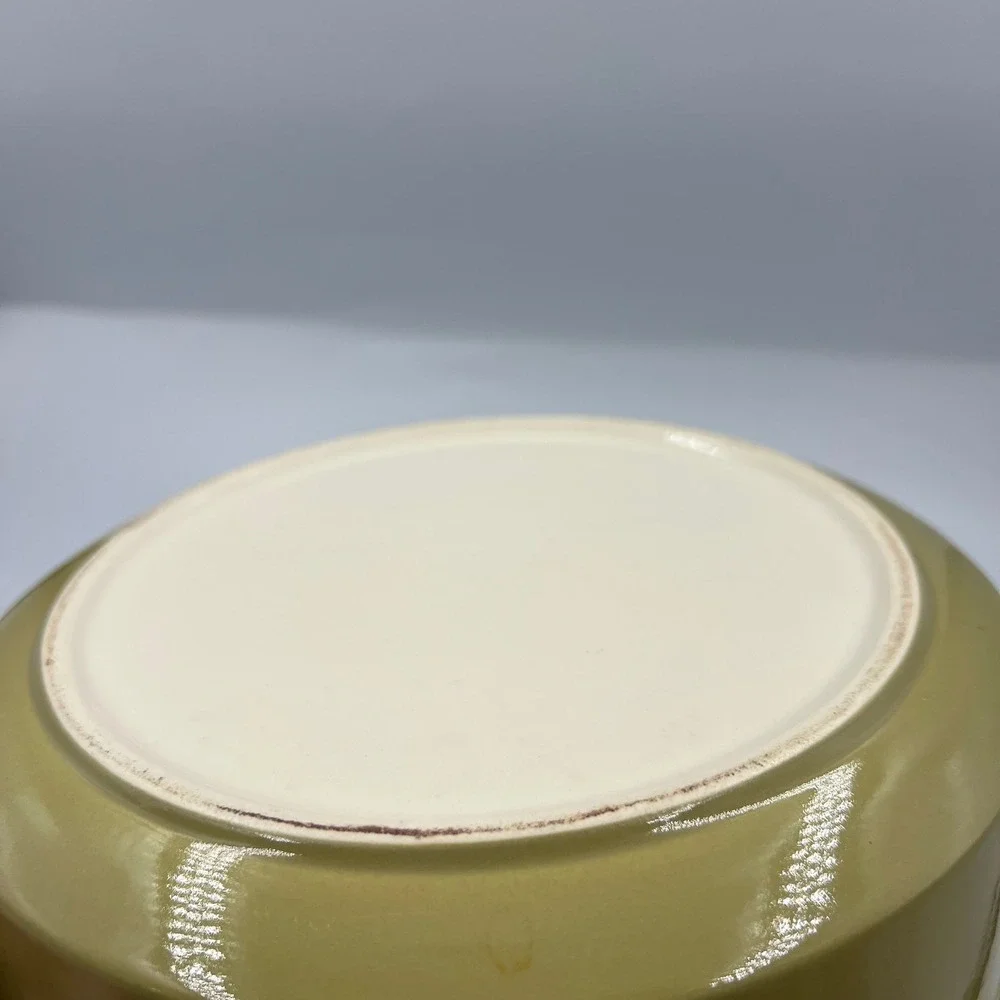 Vtg Metlox Poppy Trail Sculptured Daisy Casserole Dish Avocado Green MCM 8.5